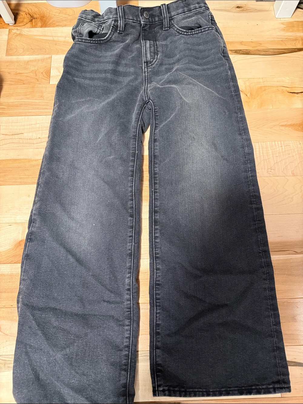 Old Navy Kids Wide-Leg Jeans in Washed Black
